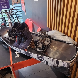 Snowboard + boots burton...