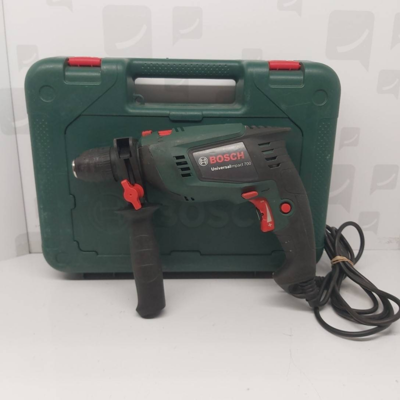 Foreuse  Bosch Universal impact 700 boite 
