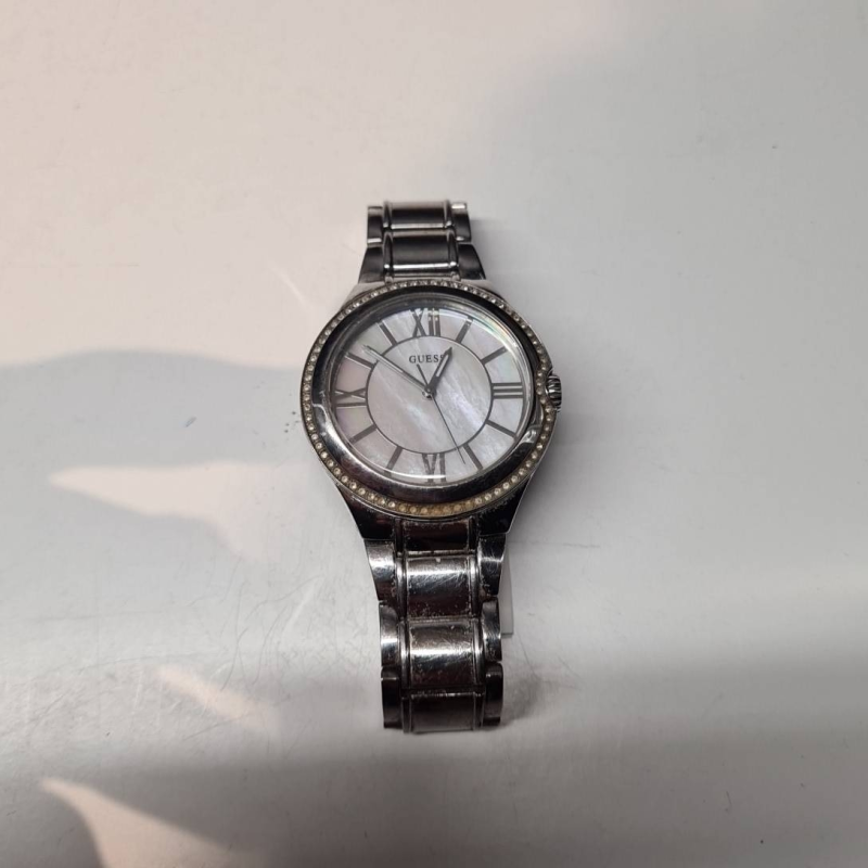 Montre Guess W12117L1 Quartz Femme Bracelet acier 