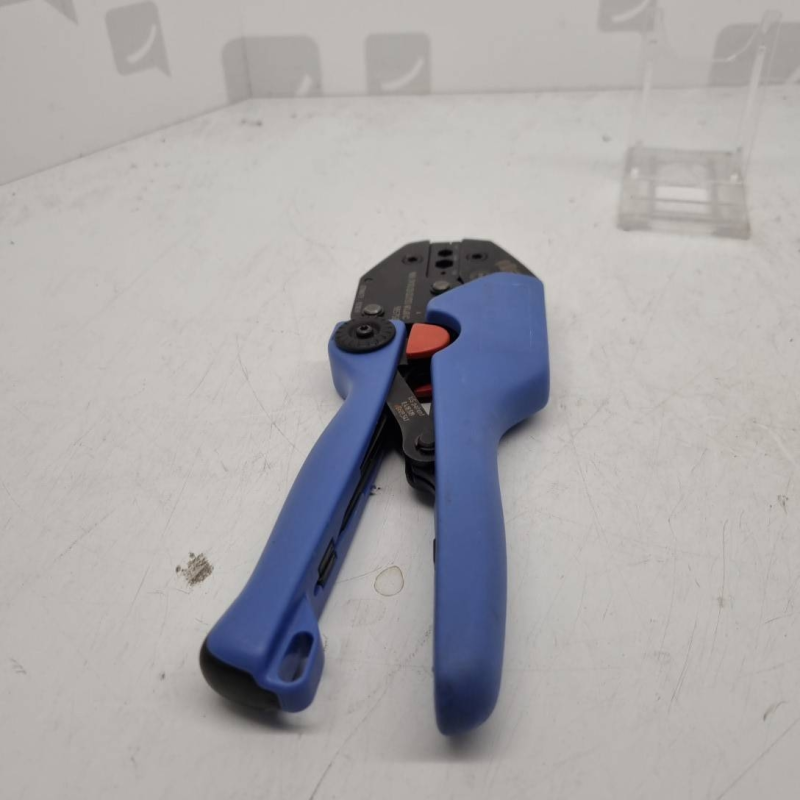 Pince à dénuder FACOM elec 985758 