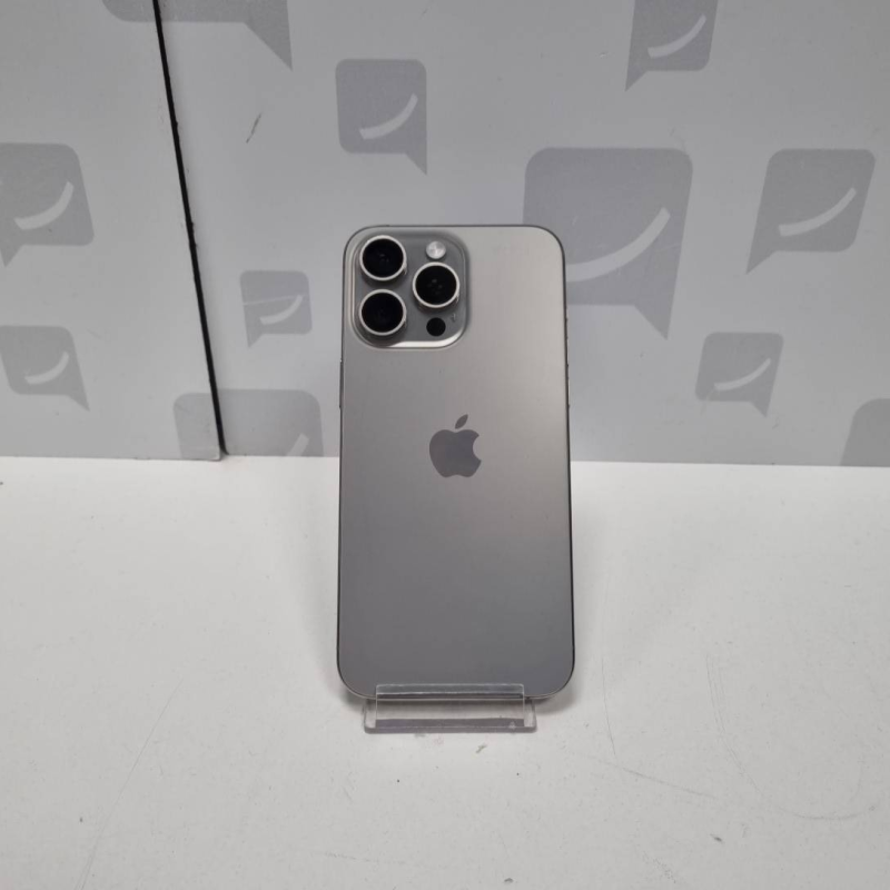 Smartphone Apple (griffes !!!) iPhone 15 Pro Max Batterie  8