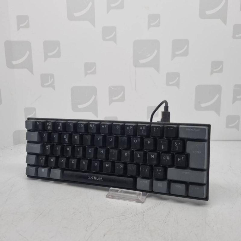 outil multifonction RENOVATOR Twist a saw + acc 