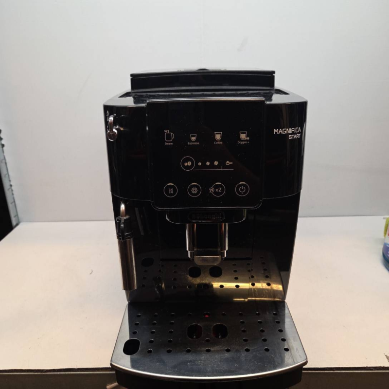 Machine à café Delonghi Magnifica Start  