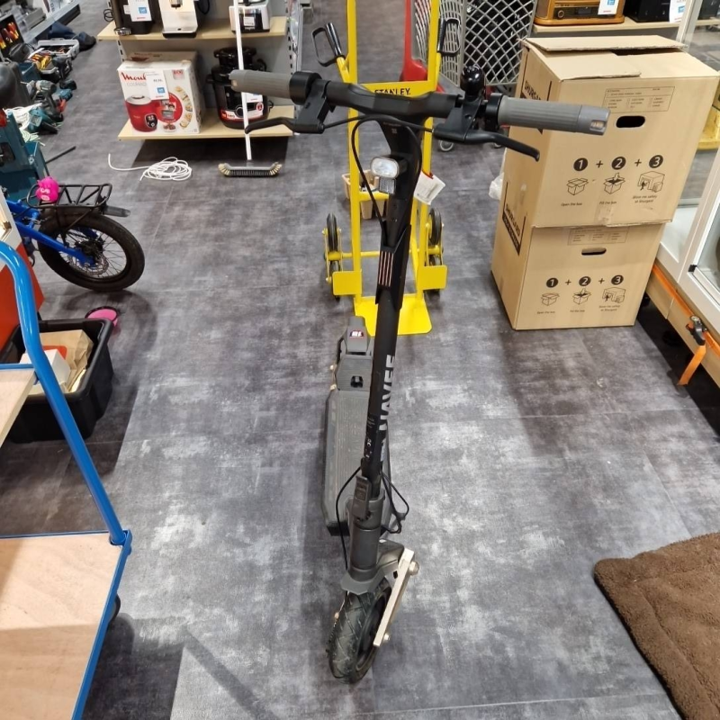 Trotinette electrique  navee s3p6014e000475 St3 pro-E 