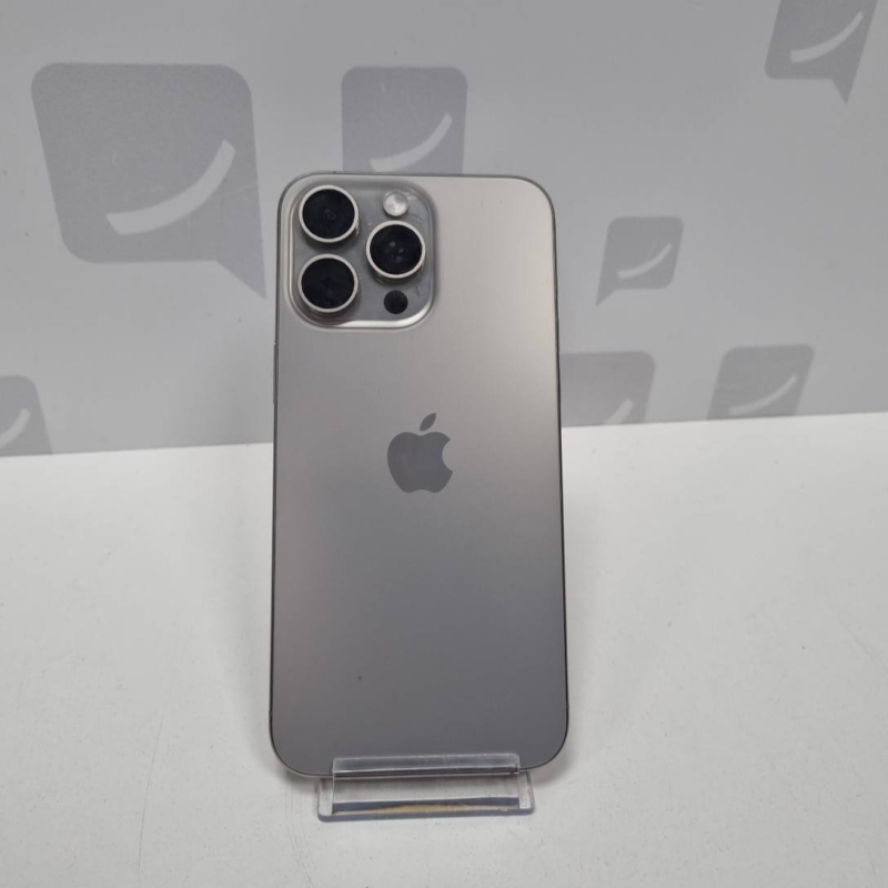 Smartphone Apple Iphone 15 Pro Max (griffes) 87 256Go Titani