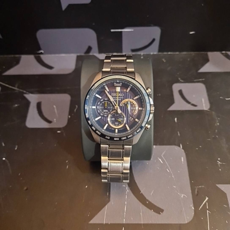 Montre Seiko  SSB301 P1 