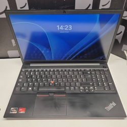 PC Portable Lenovo  E15...