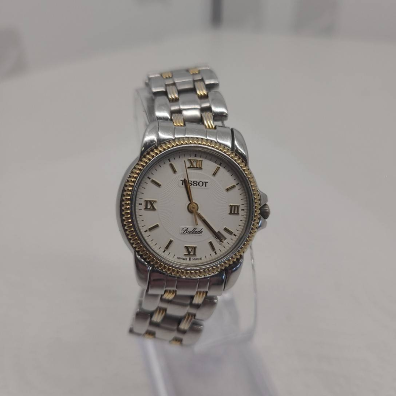 Montre saphire Tissot Ballade Quartz Femme Bracelet acier 