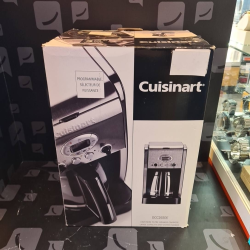 cafetiere ( etat neuf )...