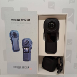 Camescope Insta360 One RS...