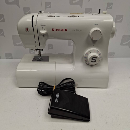 Machine a coudre  Singer TRadition 2282 