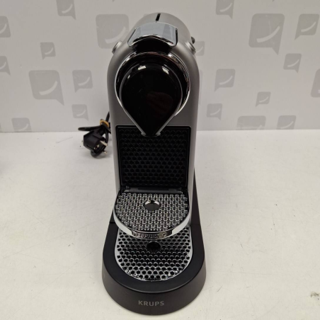 MACHINE A CAFE NESPRESSO XN  741 