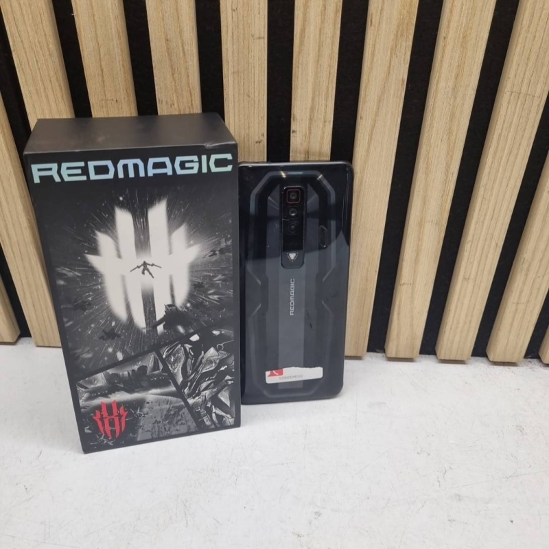GSM RED MAGIC  7 Capacité 128 Gb 