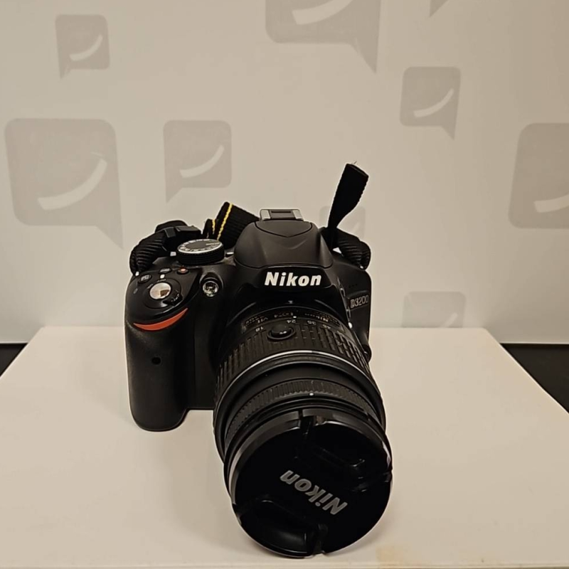 app.photo num. Nikon D 3200 Reflex 1:3.5-5.6G 18-55 mm 