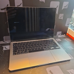 Macbook air  Apple M2 8 GB...