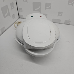 Cake maker white  