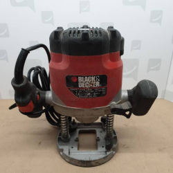 Défonceuse Black & decker...