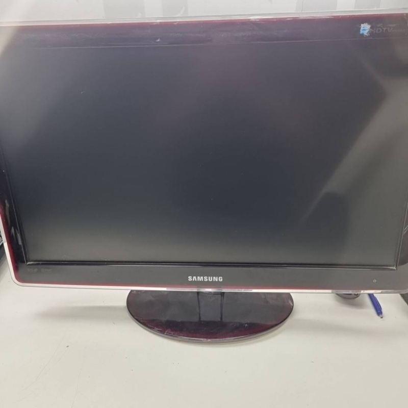 TV Samsung (etat) P2470HD HD 24  