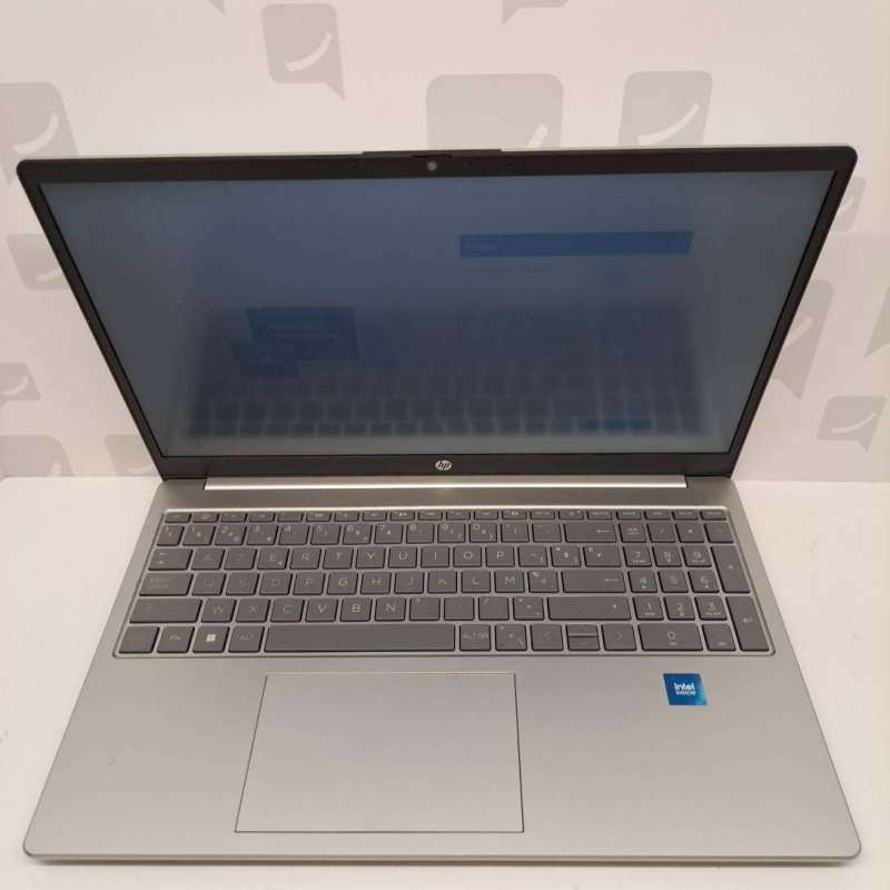 PC Portable hp  15FD006NB 15  intel N200 8 GB 512GB  W 11 