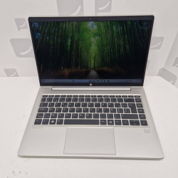 LAPTOP HP RYZEN 3 5TH 8 GB...