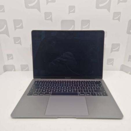 MACBOOK APPLE A1932 I5 8GB USR: admin - PWD: admin 