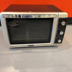 Four Delonghi EO32752 