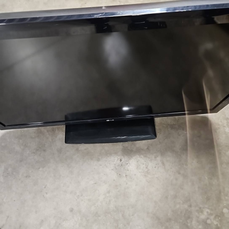 TV LG  47LD450 HD  47  + Télécommande 