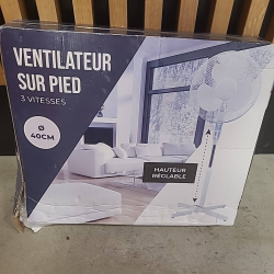 Ventilateur sur pied...