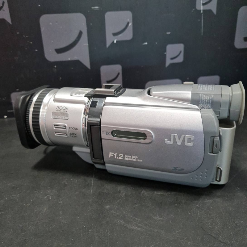 Camescope jvc  gr dv4000e Carte SD 