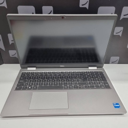 Laptop Dell Latitude 5520...