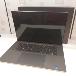 PC Portable Dell  XPS 9720...