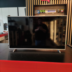TV Philips AMBILIGHT...