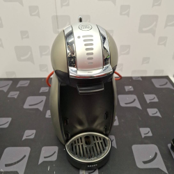 MACHINE A CAFE DOLCE GUSTO...