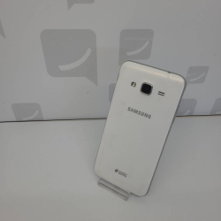 Smartphone samsung j3...