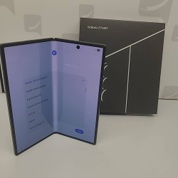 Smartphone Samsung Z Fold 7...