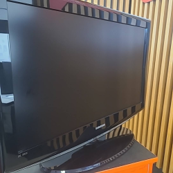 TV + tlc samsung le32r81bx...
