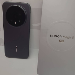 Smartphone honor magic 8...