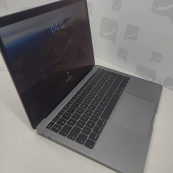 Macbook air 2019 apple...