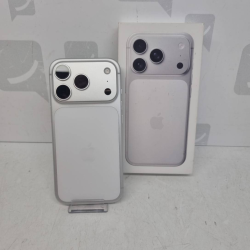 Apple iPhone 17 Pro 100 %...