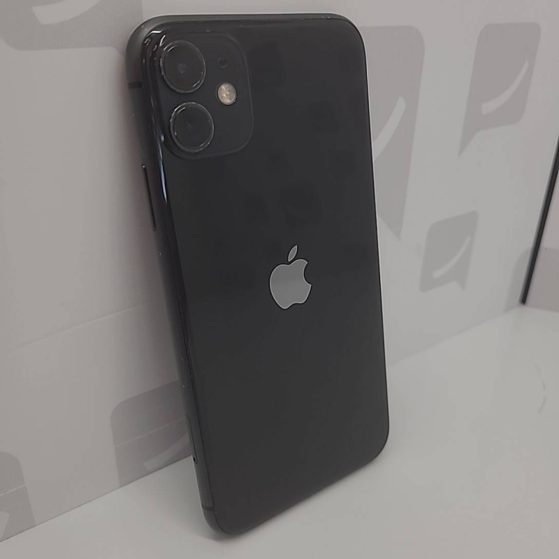 Smartphone Iphone 11 noir 64 Batterie 70 % 